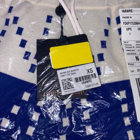 LOUIS VUITTON Casual Shorts Blue Blue and white wool oversize Bermudas SZ XS - Picture 2 of 11